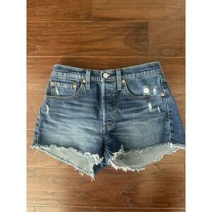 Levi’s 501 5 Button cutoff jean shorts medium wash 26